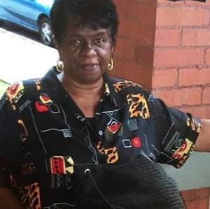 Meet your Posher, Alma